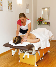 Relaxation with massages inclusive in the Hotel Achentalerhof